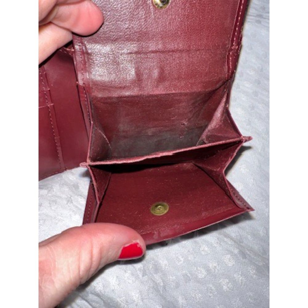 GUC Burberry Smooth Leather Bifold Wallet - Picture 10 of 12